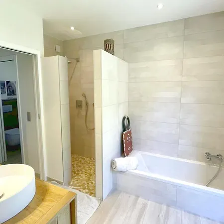 Familiale Contemporary House 펜션